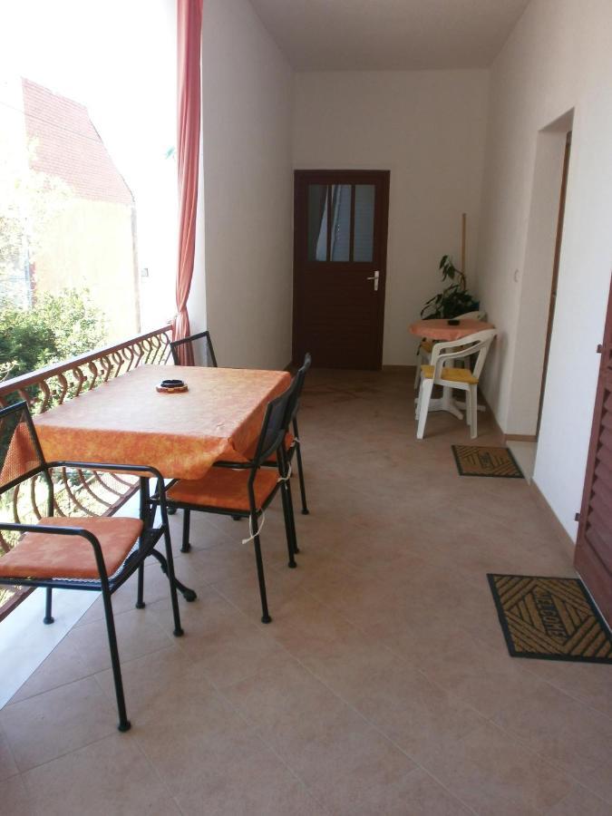 Apartments By The Sea Podgora, Makarska - 12326 외부 사진